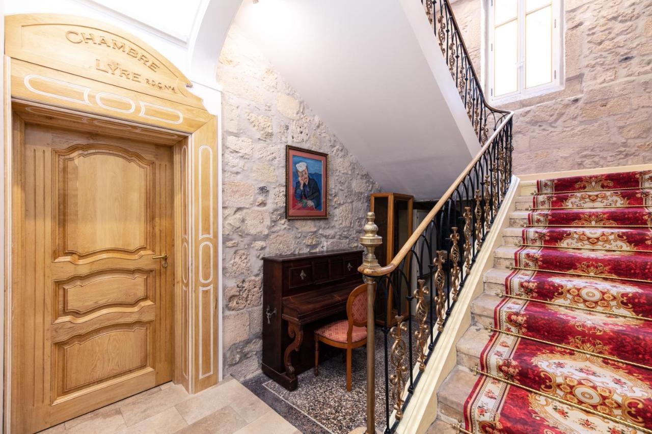Chambre A Baldaquin Maison De L'Eglise Du Couvent Narbonne Exterior foto